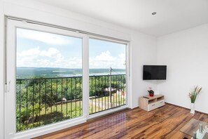 Smart TV, Netflix - House Francesca (Obrovac)