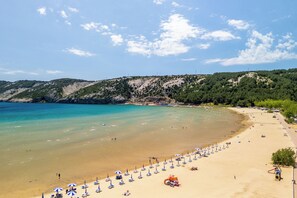 Beach - Apartments Ljubica J (Lopar)