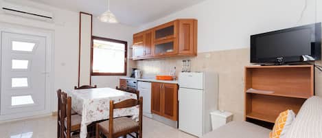 Apartment (A2) | Living room