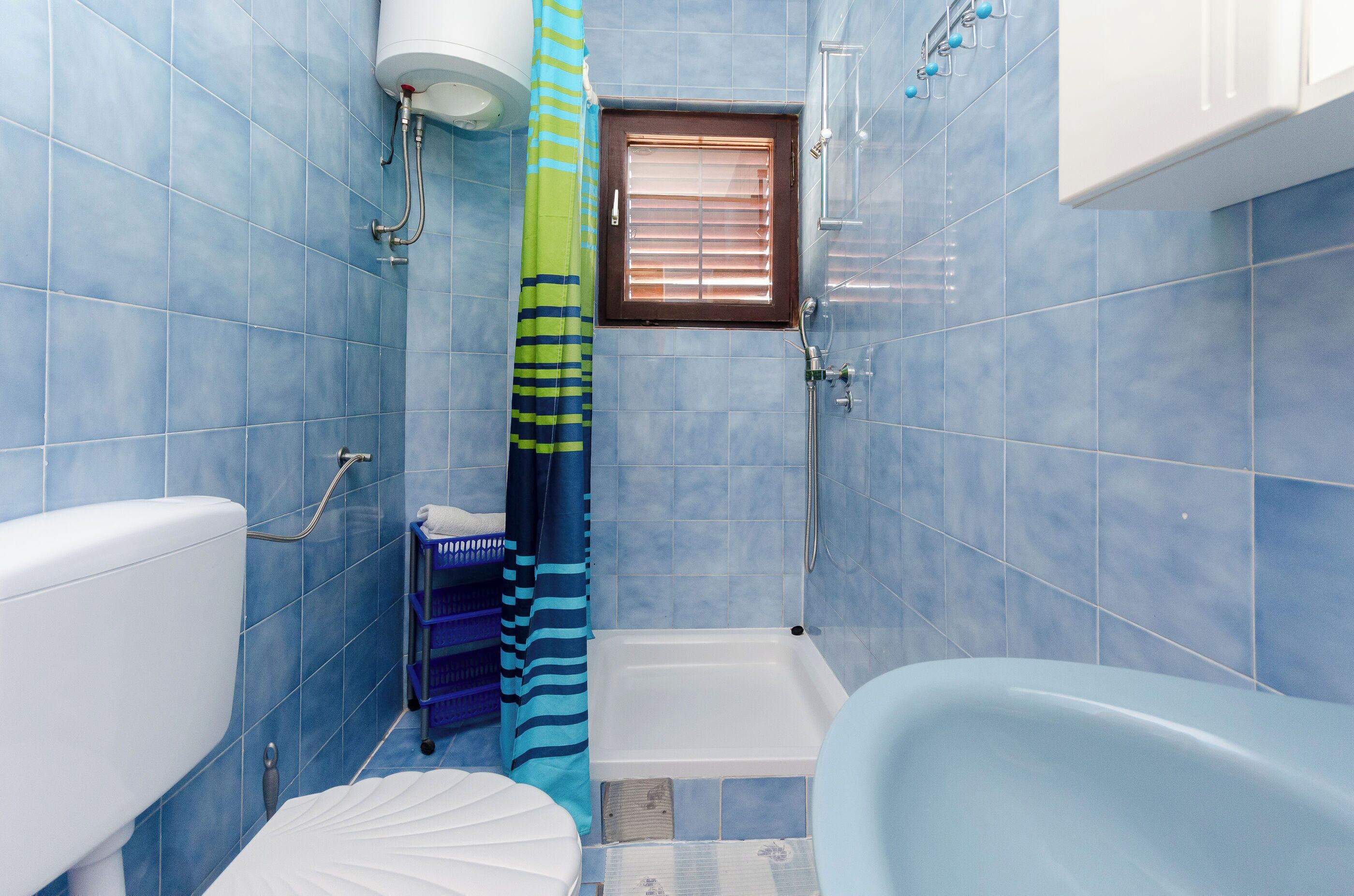 Appartement (A1) | Badkamer | Een douche