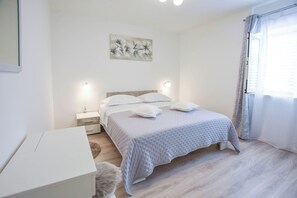 Apartamento (A1) | Ferros/tábuas de passar roupa, Wi-Fi de cortesia