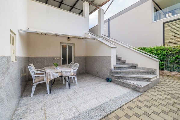 Terrace/patio - Apartments Stefica (Lopar)