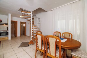 Apartamento (A4) | Opções para refeição