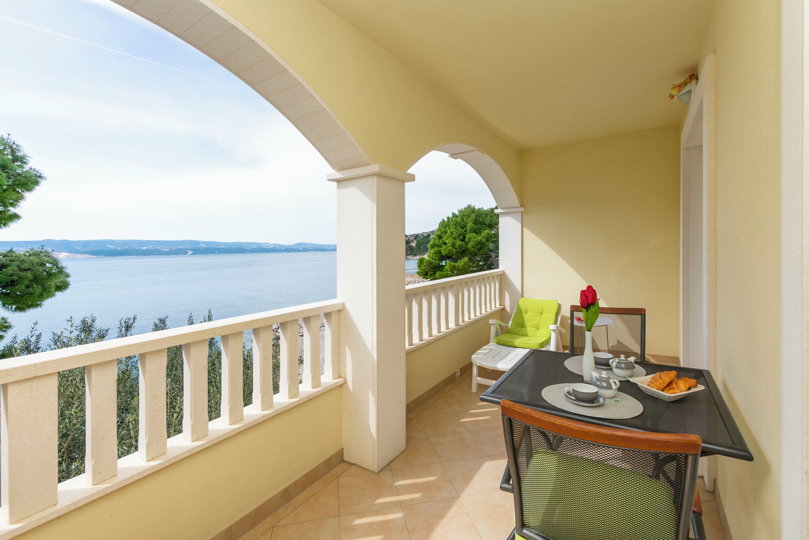 Apartment (A2) | Water view