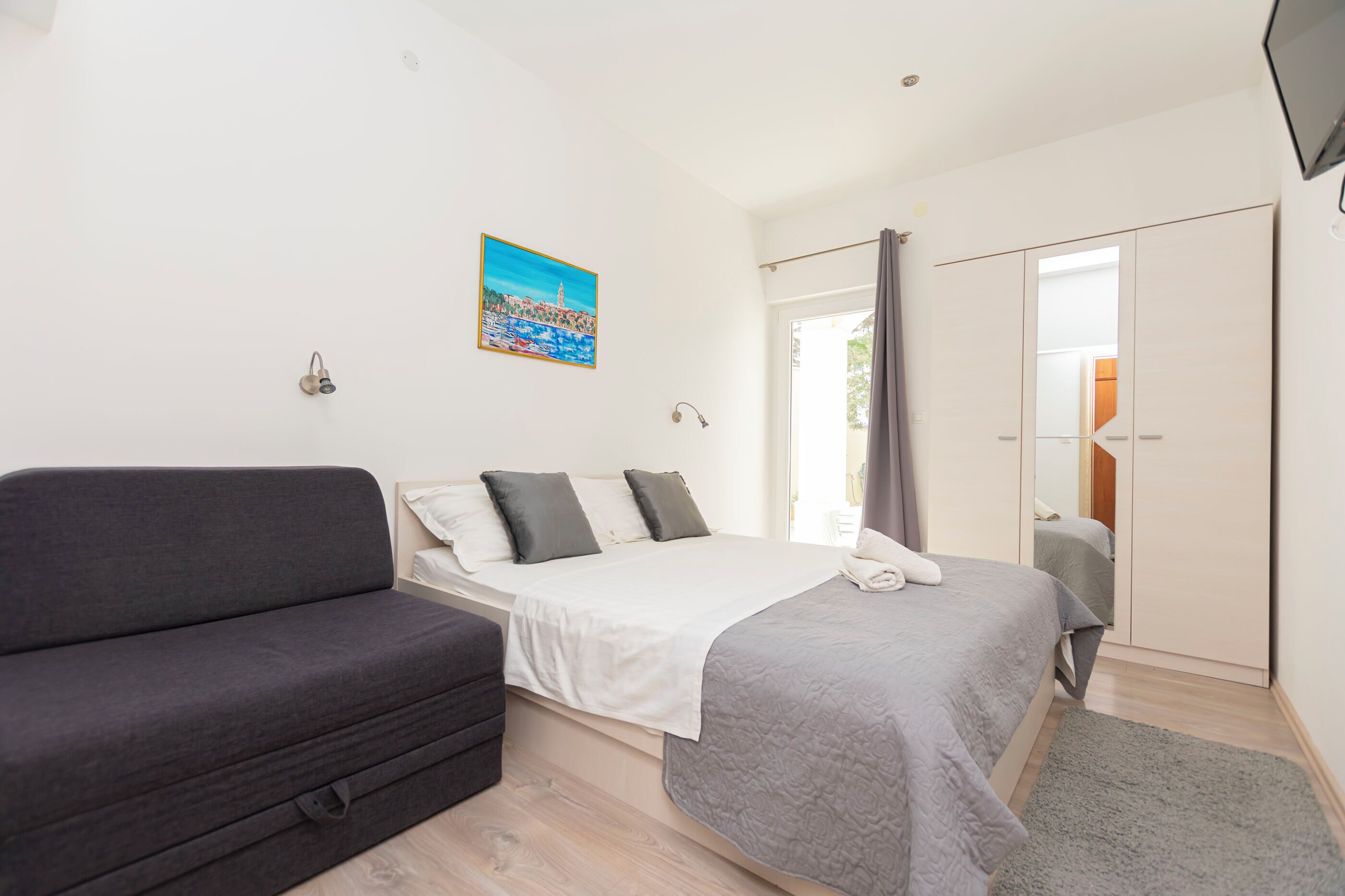 Apartment (A4)