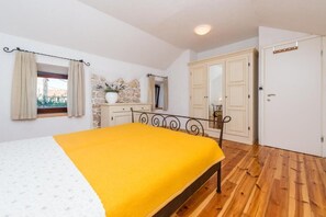 House | Free WiFi - House Romanca (Sukosan)