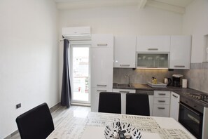 Apartment (A2) | Private kitchen | Fridge, oven, stovetop, espresso maker - Apartments Zorana (Rogoznica)