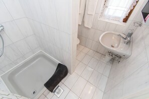 Apartment (A2) | Bathroom | Shower - Apartments Emmeline (Tisno)