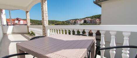 Apartment (A1) | Balcony