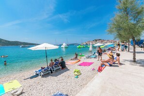 Beach - Apartments Verdina (Primosten)