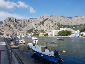 City view from property - Apartment Cute (Omis)