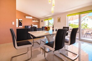 تناول الطعام