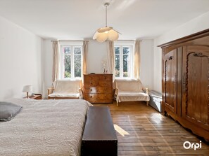 5 bedrooms, free WiFi