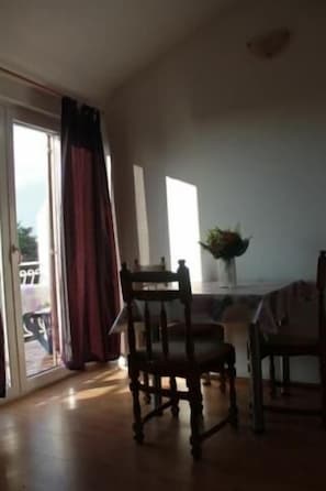 Dining - Apartments Radmila (Sibenik)