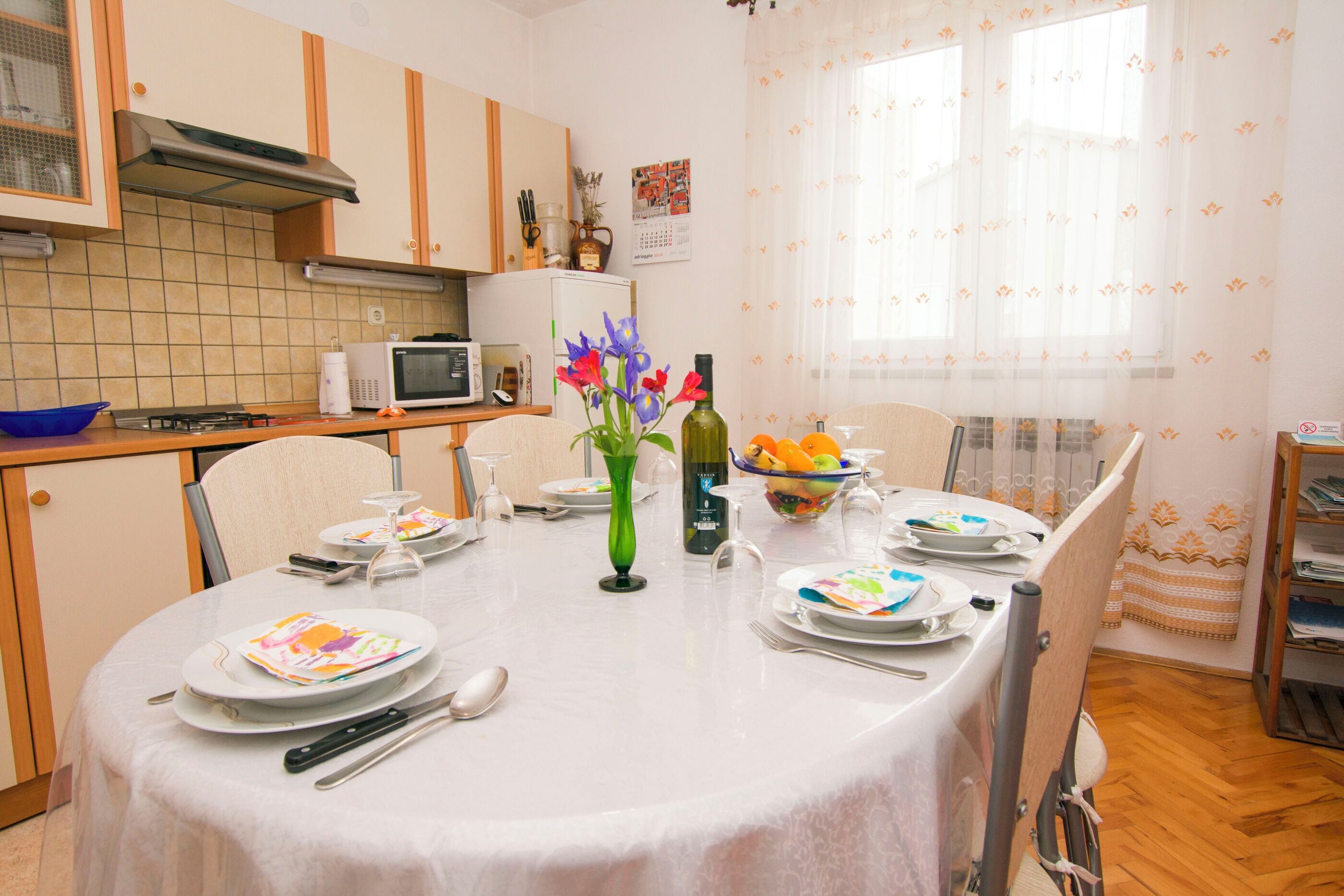 Apartment (A1) | Dining