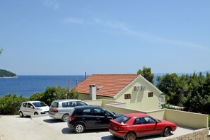 Free self parking - Villa Korcula (Blato)