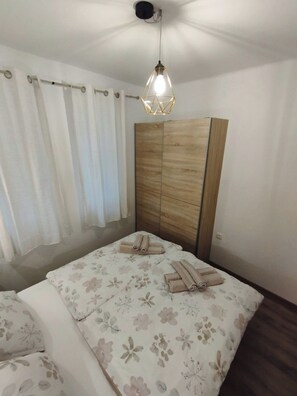 Apartment (A1) | In-room safe, iron/ironing board, free WiFi - Apartment Ela (Kostrena)