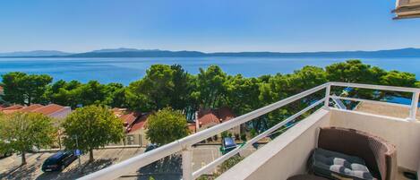 Huoneisto (A3) | Parveke