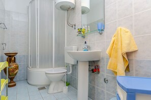 Căn hộ (A2) | Phòng tắm