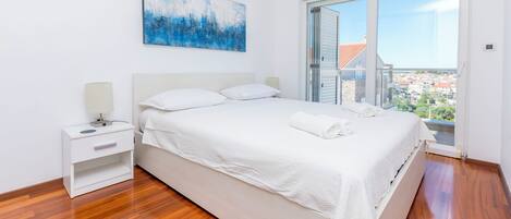 Apartment (A1) | Iron/ironing board, free WiFi