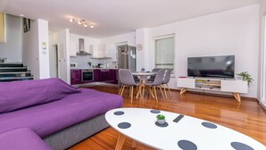 Apart Daire (A1) | Oturma odası