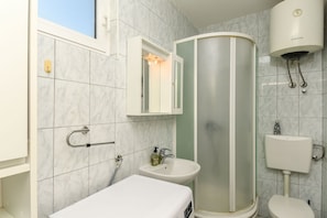 House | Private kitchen | Fridge, microwave, stovetop, espresso maker - House Petar (Kastela)