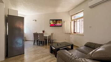 Apartment (A1) | Living room