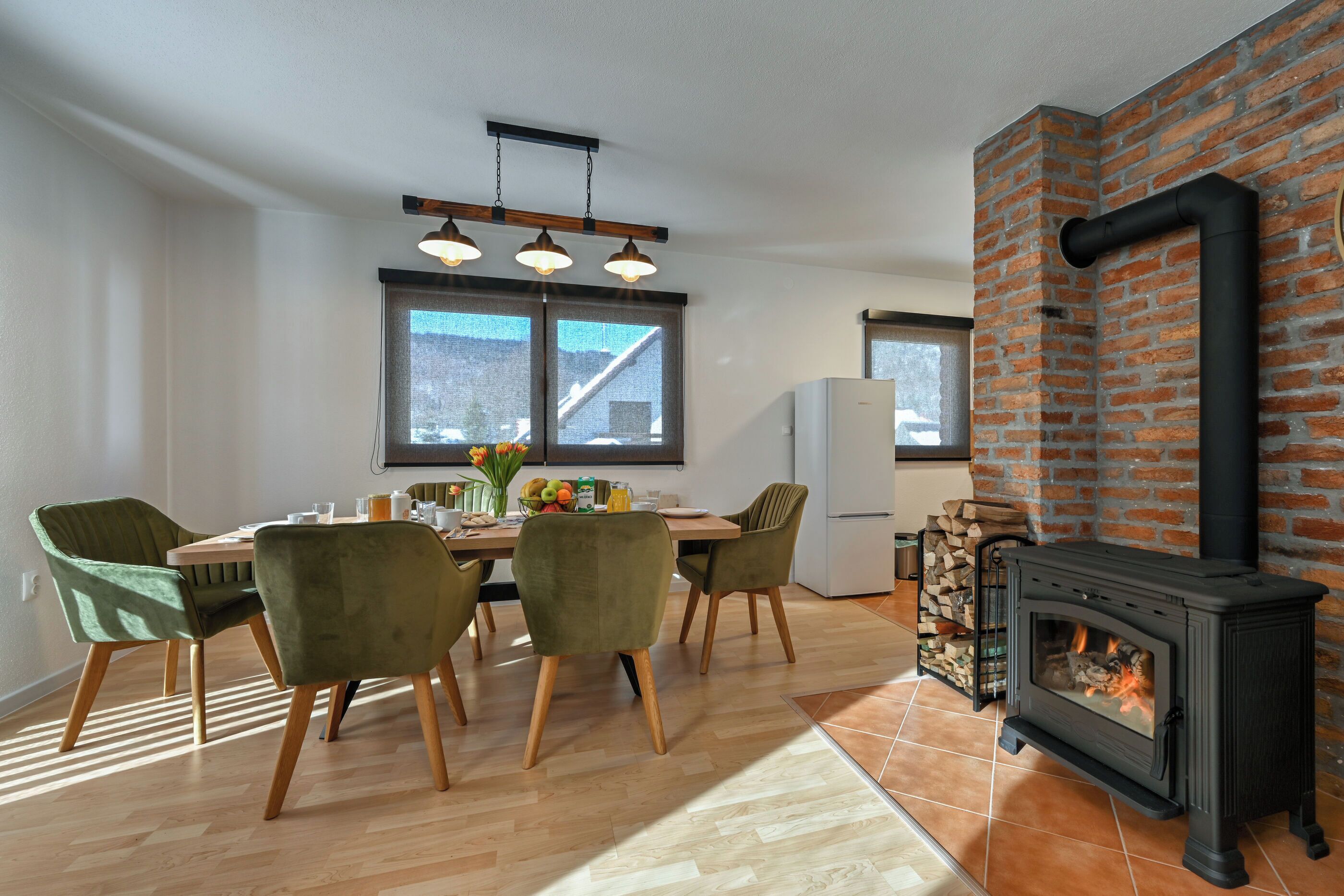 Apartment (A2) | Dining