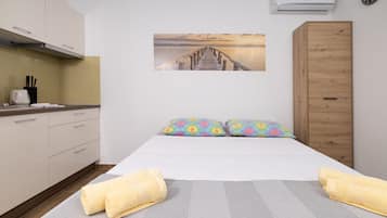 Apartment (A6) | Living room