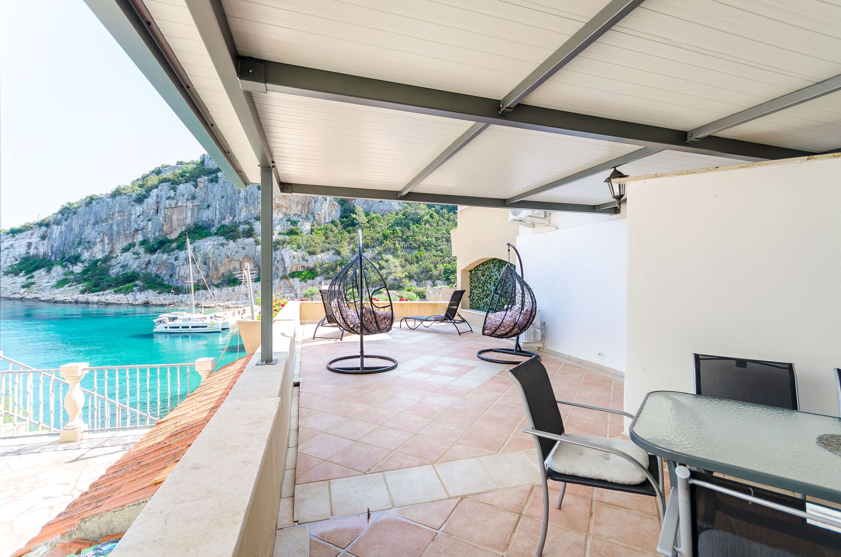 Apartemen (A7) | Teras/patio