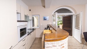Sınıflandırılmamış resim, 68 üzerinden 4, düğme