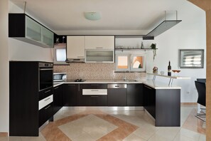 Villa | Private kitchen - House Leonardo (Galovac)