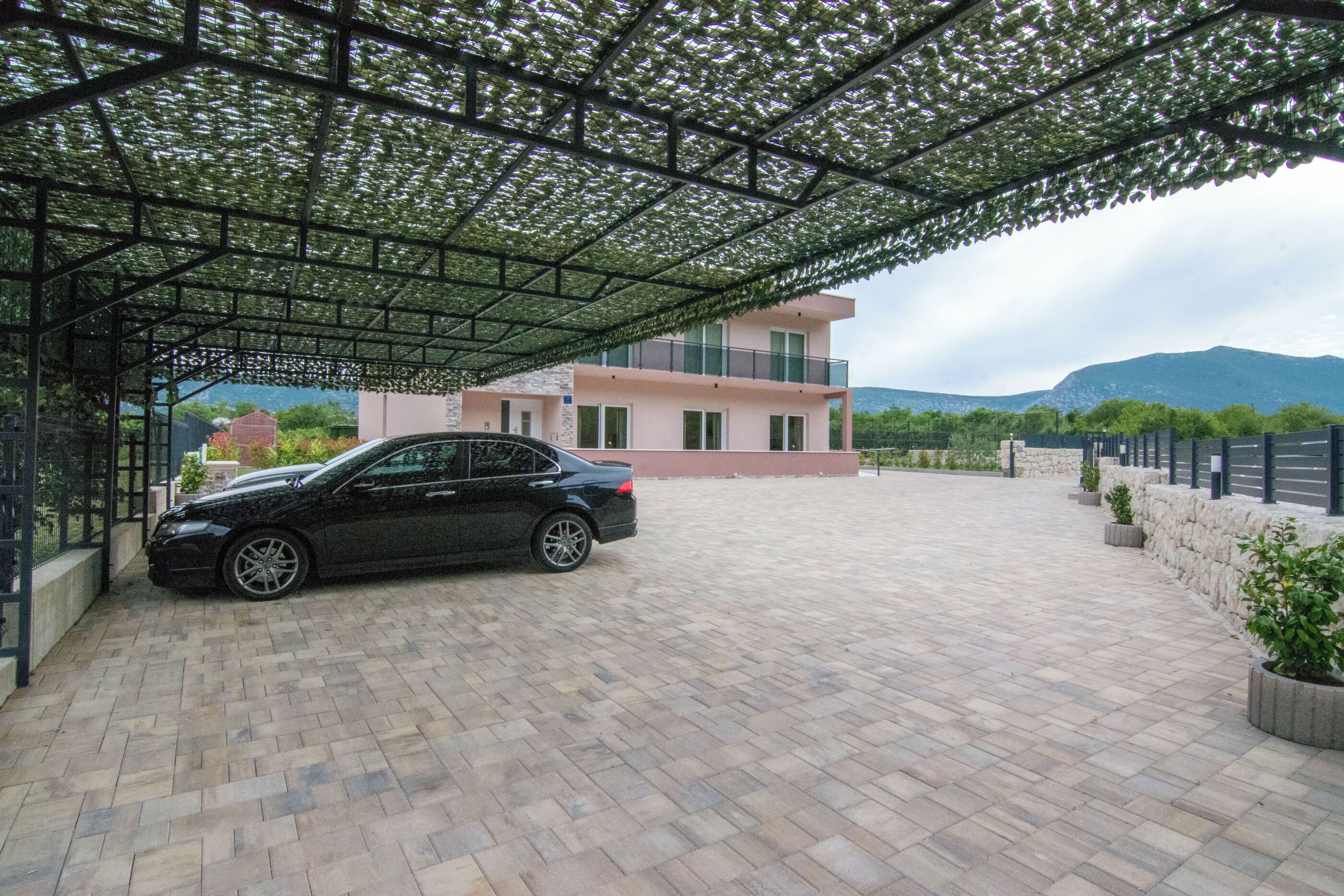 숙박 시설 구내