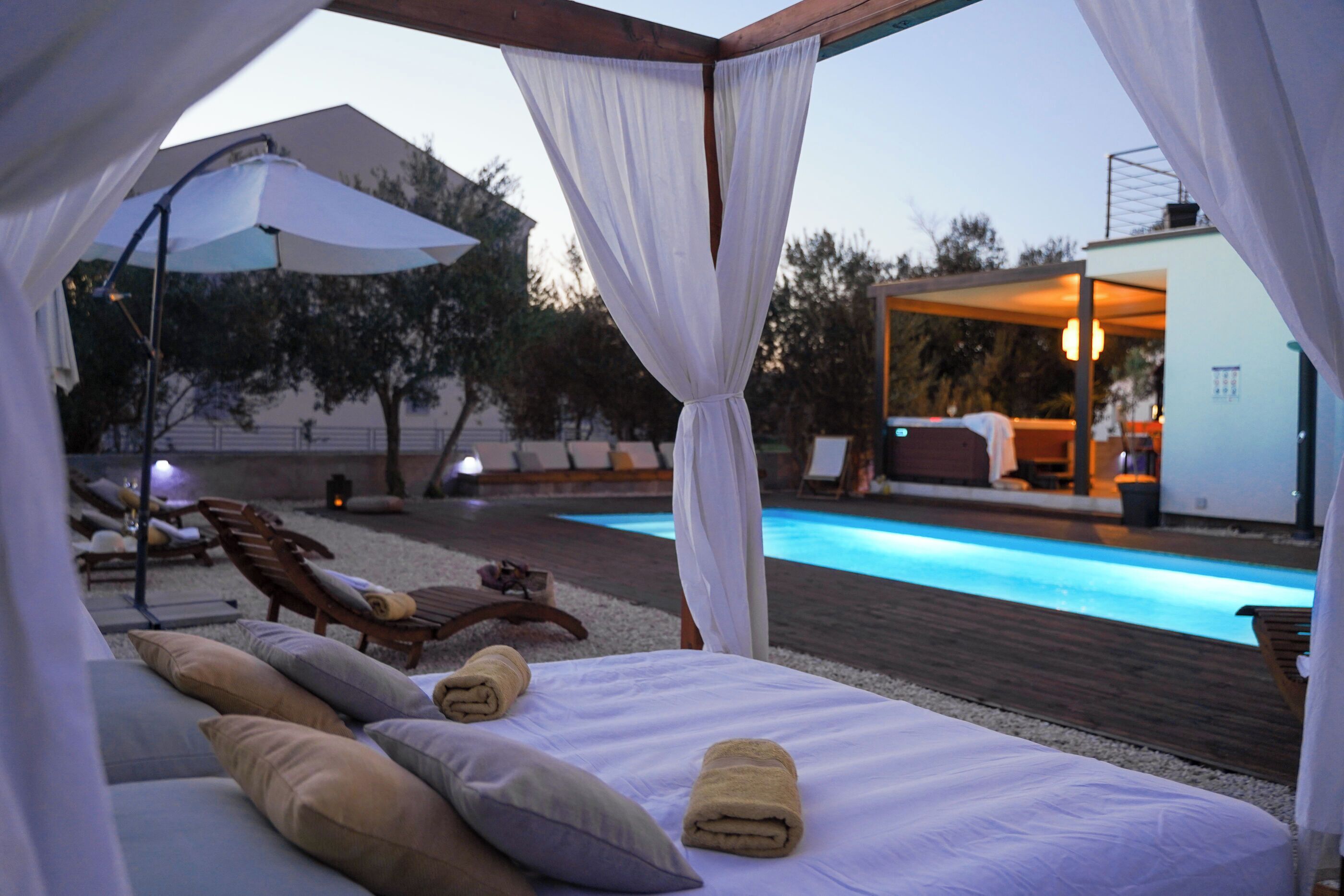 Silitysrauta/-lauta, ilmainen Wi-Fi