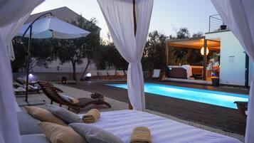 Iron/ironing board, free WiFi