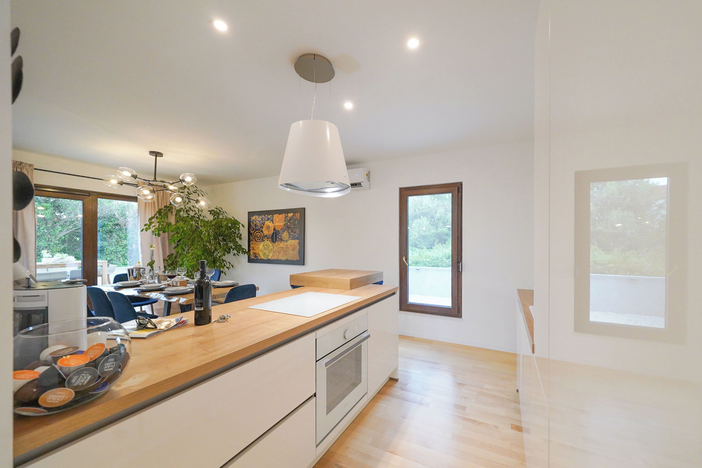 Villa | Eigene Küche | Kühlschrank, Mikrowelle, Ofen, Herdplatte