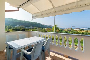 Apartment (A2) | Balcony - Apartments Ruza Tomislav (Lopar)