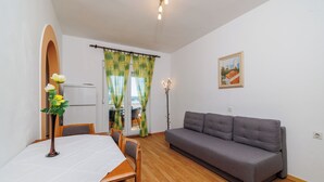 Apartment (A3) | Ruang tamu