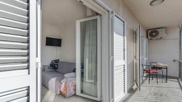 Apartment (A3) | Balcony