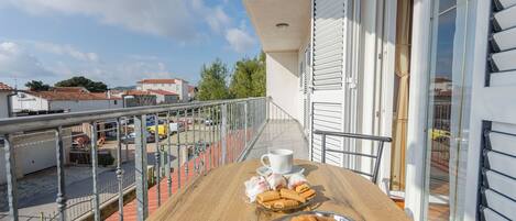 Apartment (A3) | Balcony