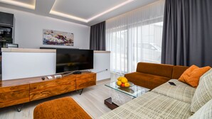 Biệt thự | Phòng khách | Smart TV 
