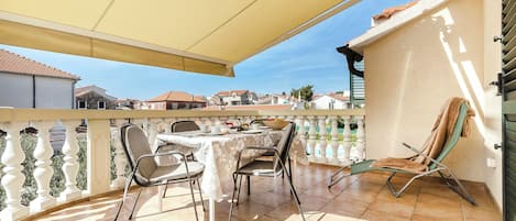 Apartment (A1) | Balcony