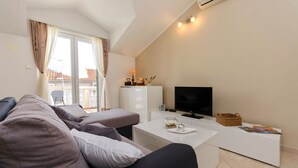 Apartment (A2) | Televisyen