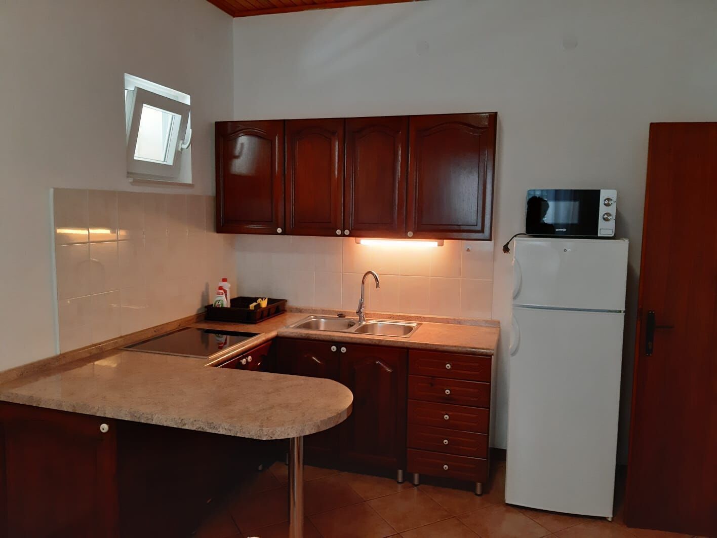 Room (S1) | Private kitchen