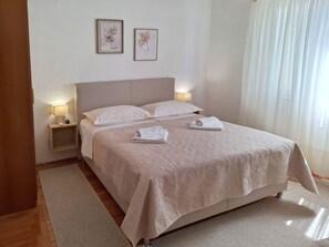 Free WiFi - Apartments and Room Kate (Tisno)