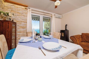 Apartment (A1) | Dining - Apartment Marijana (Novi Vinodolski)