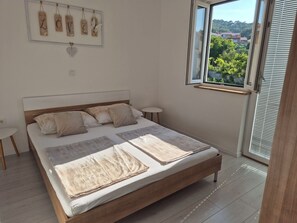 Apartment (A4) - Apartments R and E (Rab)