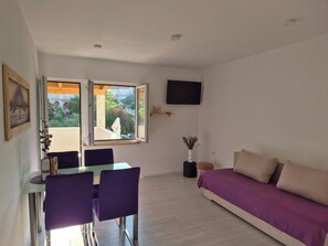 Apartment (A1) | Living room - Apartments R and E (Rab)