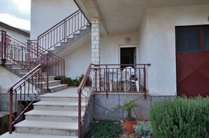 Courtyard - Apartments Nada (Umag)