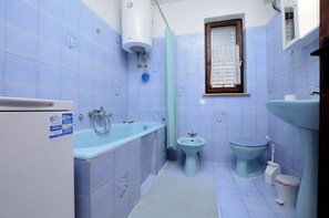 Apartment (A1) | Bathroom - Apartments Nada (Umag)